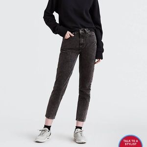 Levi’s Mom Jean